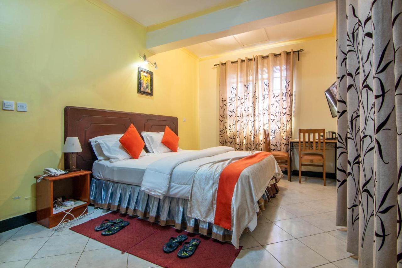 Crest Safari Lodge Bed And Breakfast Arusha Dış mekan fotoğraf