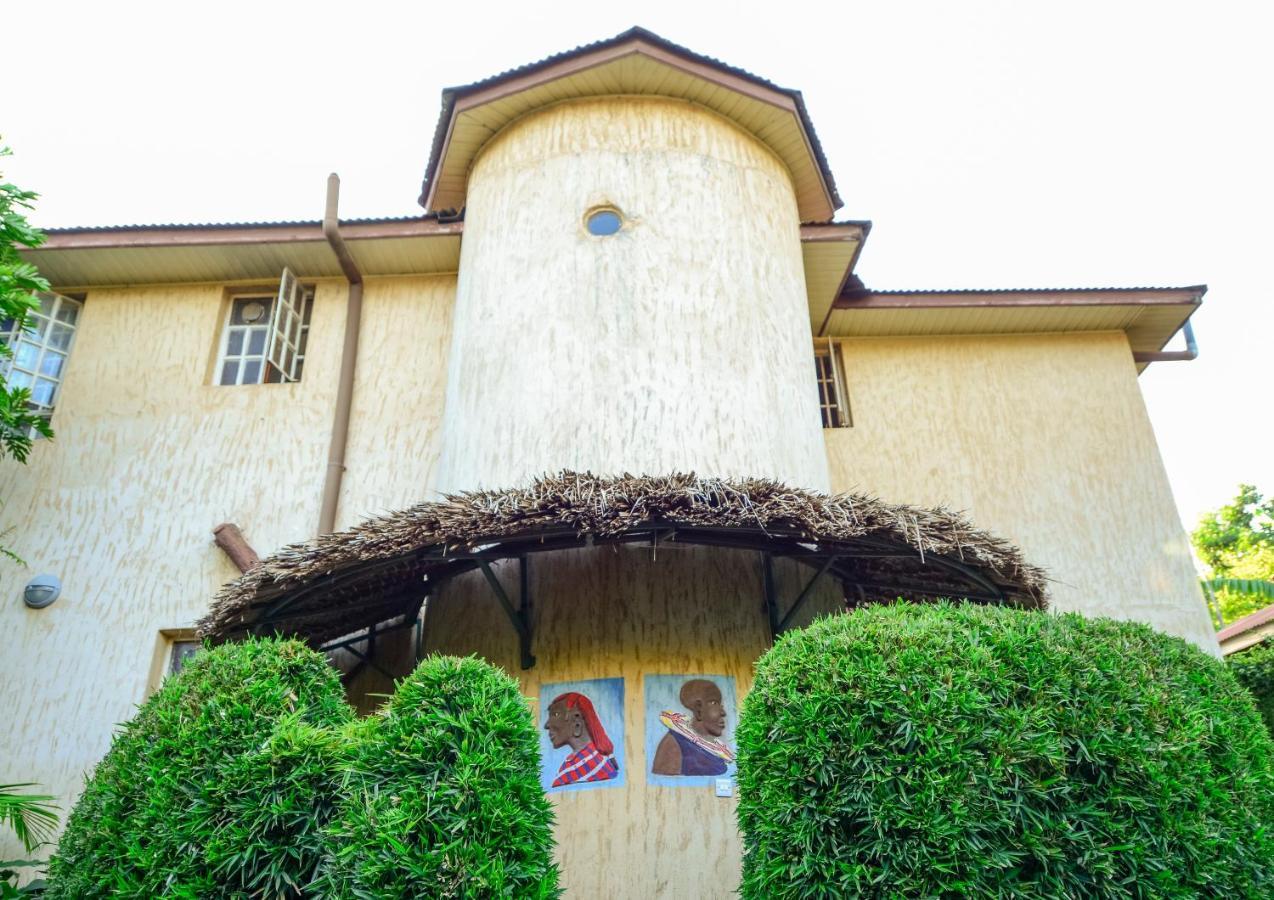 Crest Safari Lodge Bed And Breakfast Arusha Dış mekan fotoğraf